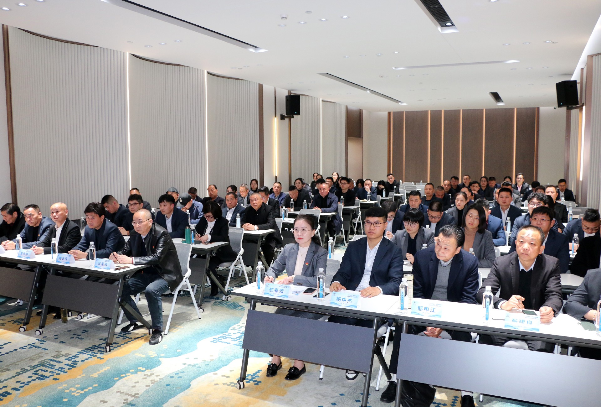 1711067622149640.jpg 1711067622149640.jpg